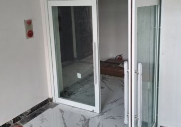 Báo giá cửa kính chống cháy EI30, E60 và EI60 mới nhất 2026