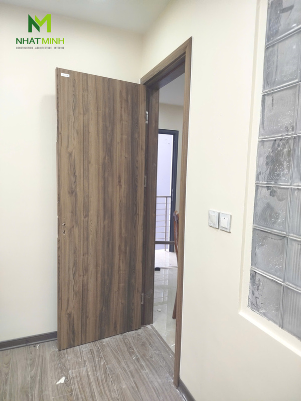 Lắp cửa gỗ nhựa HaruHome cho chung cư mini số 42E, ngõ 91 Tam Khương, Hà Nội