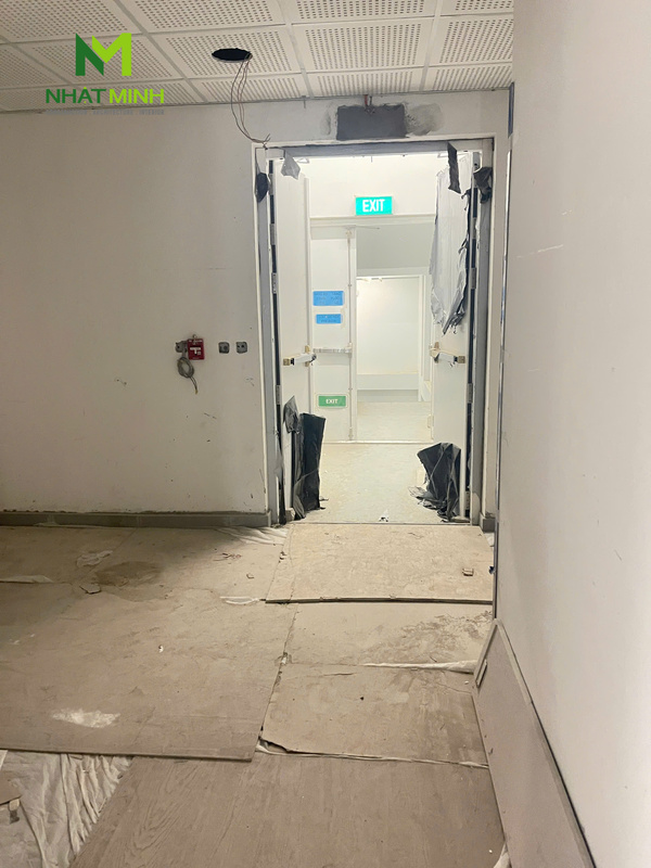 Lắp cửa thép chống cháy EI60 Galaxy tòa nhà Trần Nguyên Hãn Complex