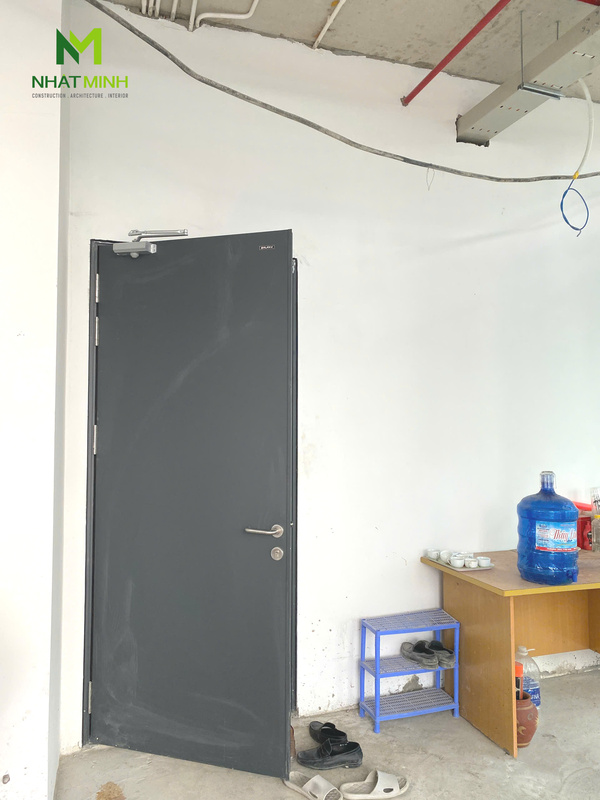 Lắp cửa thép chống cháy EI60 Galaxy cho tòa nhà văn phòng 142 Giảng Võ, Ba Đình, Hà Nội