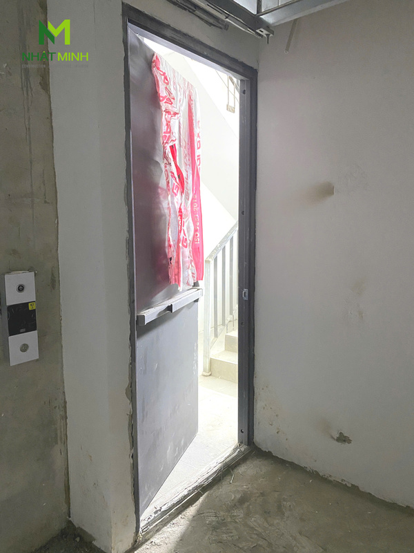 Lắp cửa thép chống cháy EI60 Galaxy cho tòa nhà văn phòng 142 Giảng Võ, Ba Đình, Hà Nội