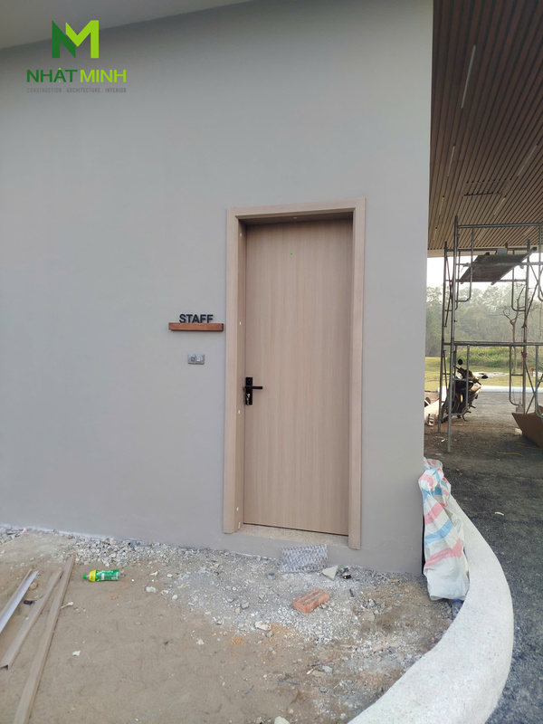 Lắp cửa nhựa composite HaruHome và cửa thép vân gỗ Galaxy cho Đồng Chanh Villas (Hòa Bình)