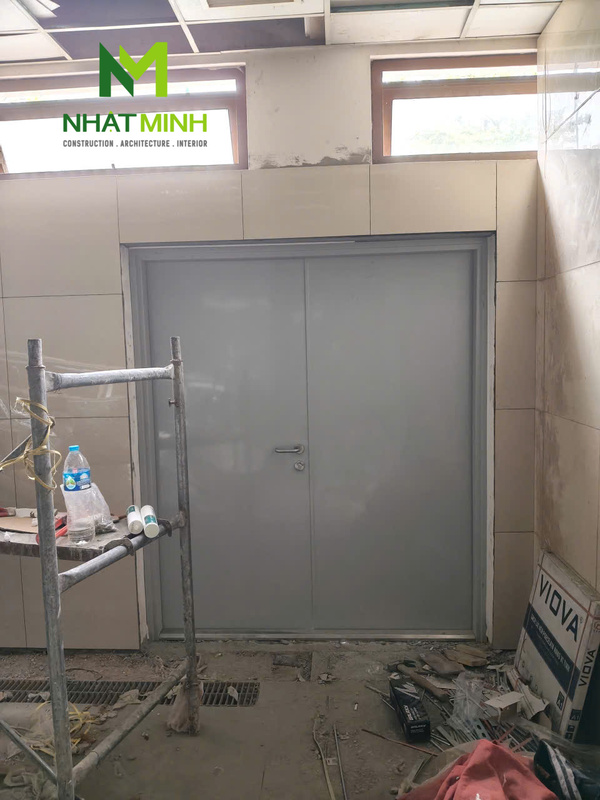 Lắp cửa thép chống cháy EI60 & cửa kính chống cháy EI60 cho khách sạn tại Quảng Ninh