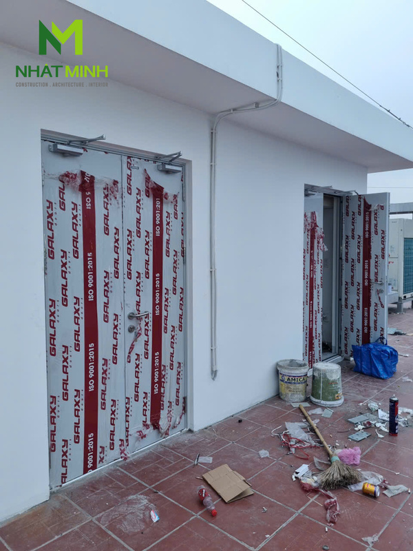 Lắp cửa thép chống cháy EI90 Nhà máy sữa Vinamilk, KCN Tiên Du, Bắc Ninh