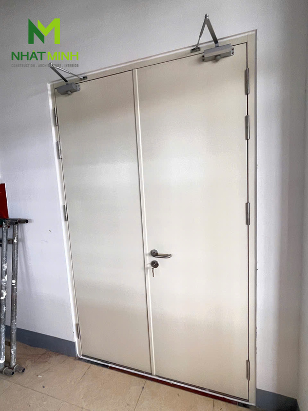 Lắp cửa thép chống cháy EI60 Galaxy cho trường Cao đẳng Lào Cai