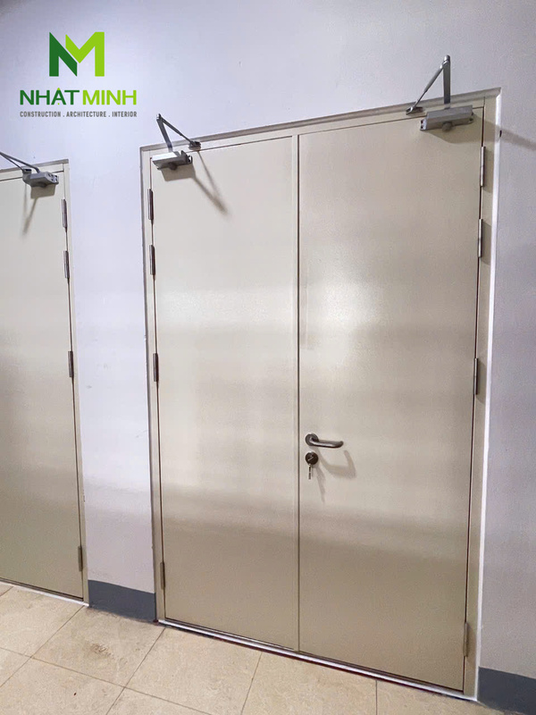 Lắp cửa thép chống cháy EI60 Galaxy cho trường Cao đẳng Lào Cai