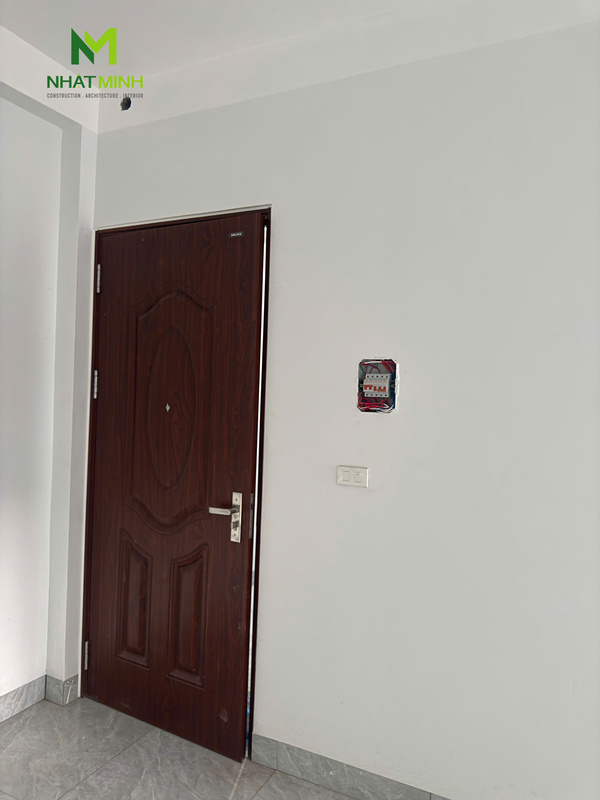 Lắp cửa thép vân gỗ, cửa thép chống cháy chung cư ngõ 89 Lê Đức Thọ