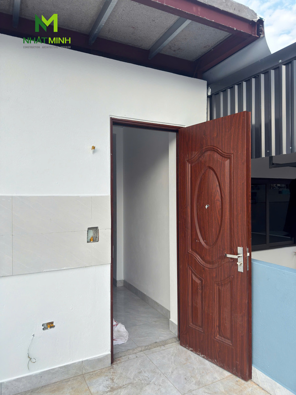 Lắp cửa thép vân gỗ, cửa thép chống cháy chung cư ngõ 89 Lê Đức Thọ