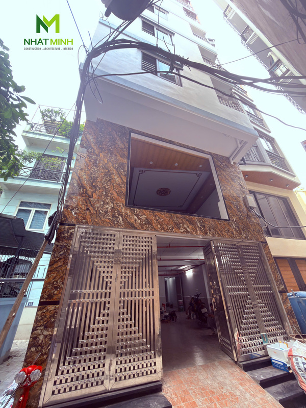 Lắp cửa thép vân gỗ, cửa thép chống cháy chung cư ngõ 89 Lê Đức Thọ