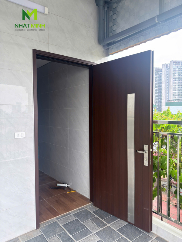 Lắp cửa thép vân gỗ Galaxy cho chung cư mini số 234 đường Mỹ Đình, Hà Nội